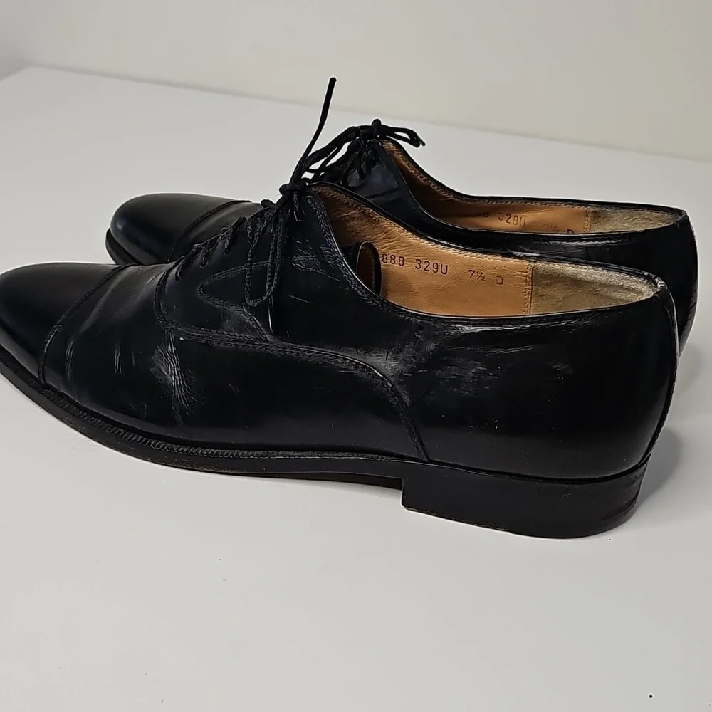 Salvatore Ferragamo **used signs